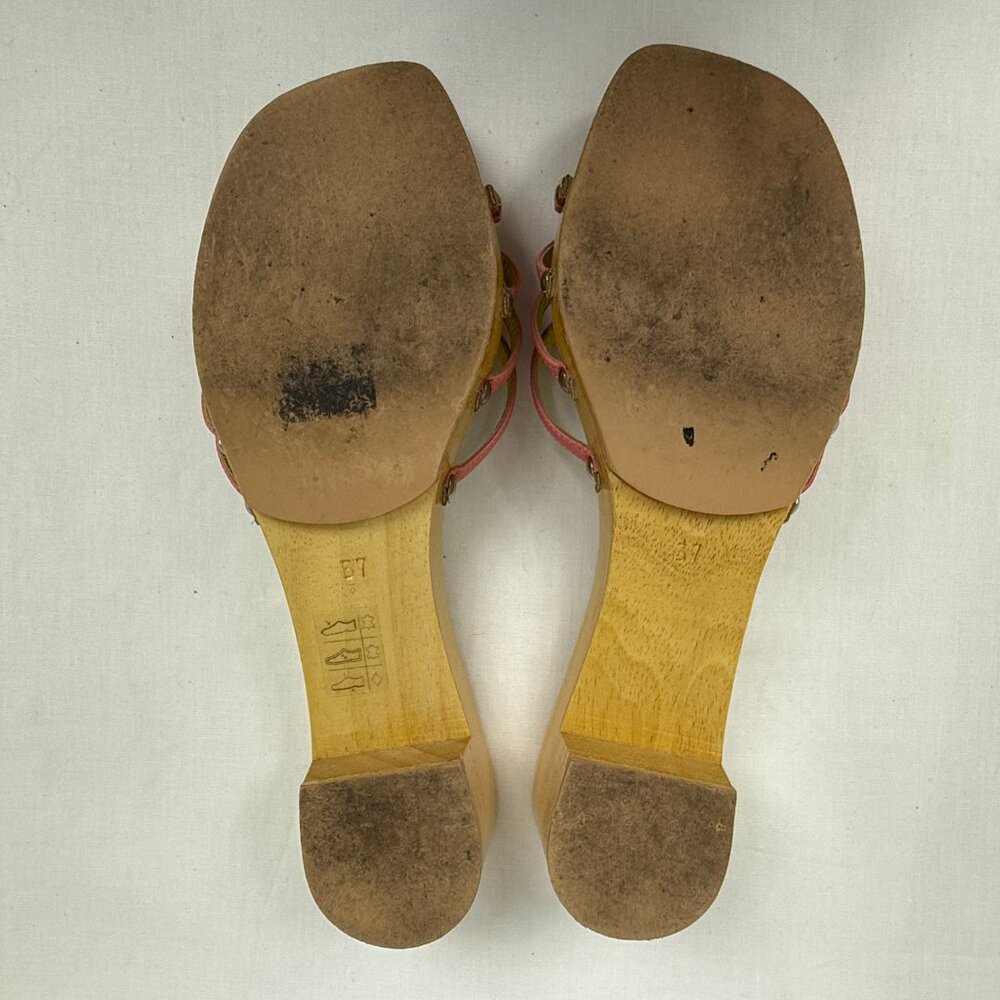 Moschino Cheap & Chic Vintage Platform Daisy Sandals with Wooden Heel, Size US 7 - Picture 13 of 13